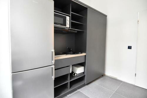 One Room Apartment In K�ln
