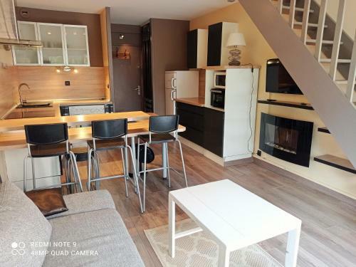 Apartamento Appartement En Duplex Dans R�sidence Avec Piscine