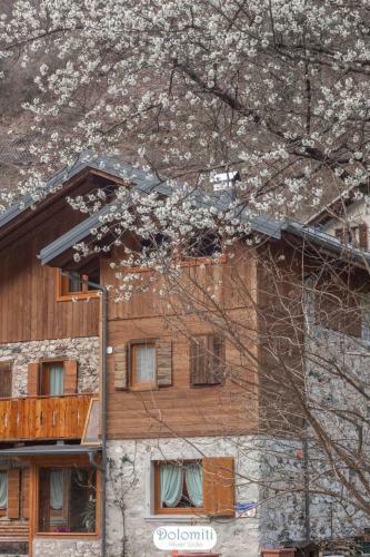Hostal Dolomiti Riverside