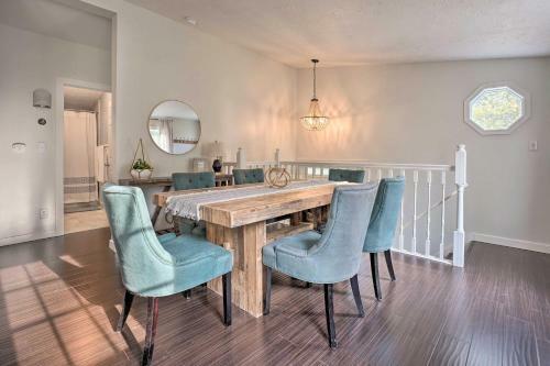Breezy Coloma Getaway Grill, 1 Mi To Beaches