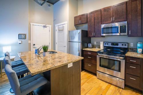 Apartamento Contemporary King Bed Condo In Grand Rapids
