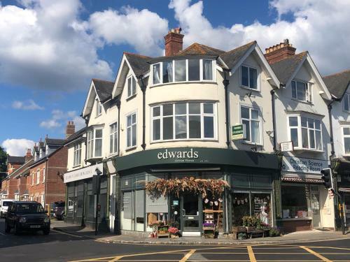 Charming Apartment In Ashley Cross