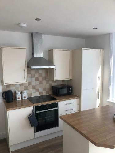 Charming Apartment In Ashley Cross