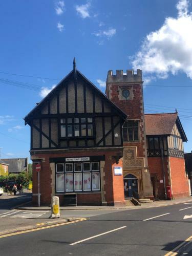 Charming Apartment In Ashley Cross