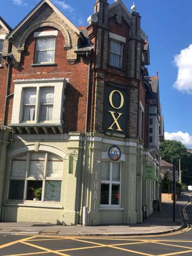 Charming Apartment In Ashley Cross