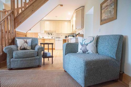 Steading Cottage - 50m From The Beach