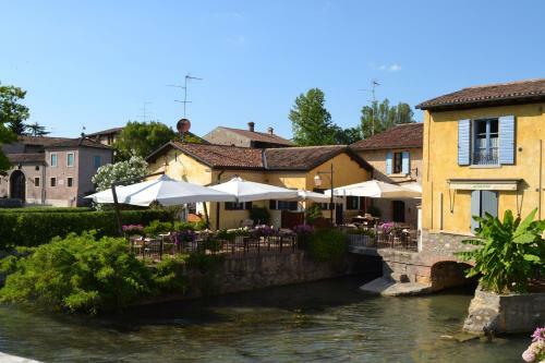 Hostal Le Finestre Su Borghetto