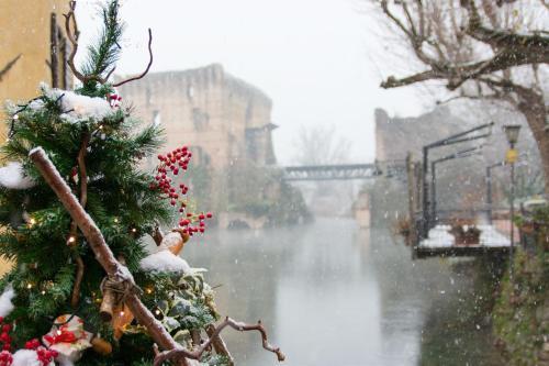 Hostal Le Finestre Su Borghetto