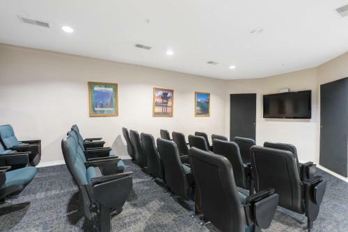 Valley View Retreat