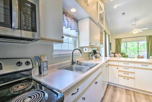 Apartamento Cozy Branson Condo With Pool Access - Near Dtwn