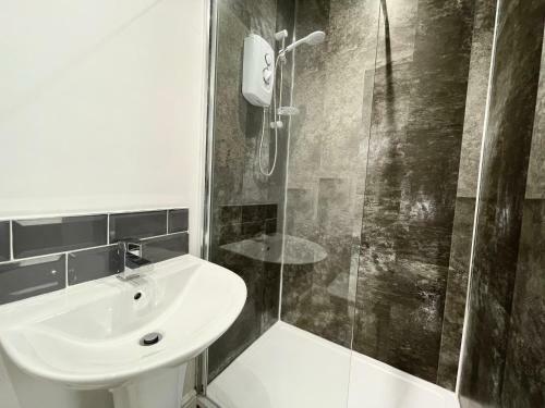 Clifton Apartment 3