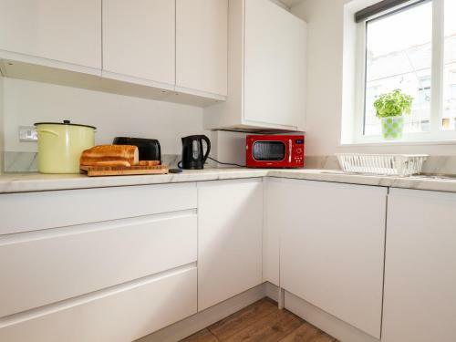 1 Silver Birch Gardens