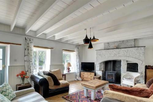 Beautiful Character Cottage, 1 Mile From The Beach