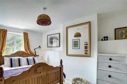 Beautiful Character Cottage, 1 Mile From The Beach