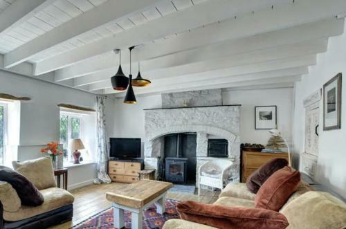 Beautiful Character Cottage, 1 Mile From The Beach