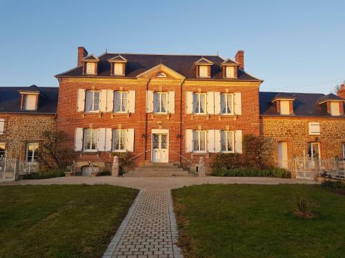 Maison de 2 Chambres Avec Jardin Clos Et Wifi A Gace