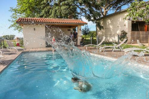 Le Mazage Des Tr�gans