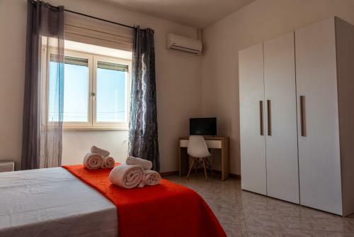 Hostal Mirella Rooms By Diddoi