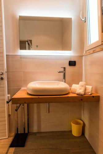 Hostal Mirella Rooms By Diddoi