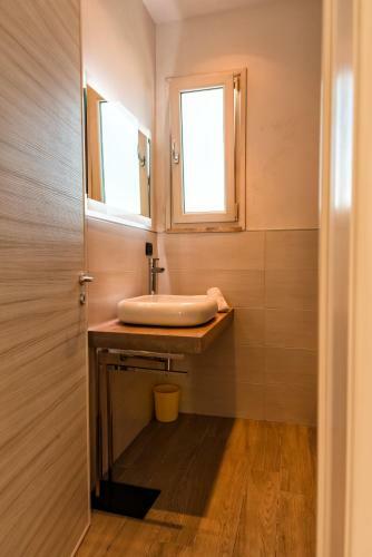 Hostal Mirella Rooms By Diddoi