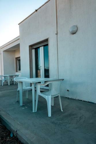 Hostal Mirella Rooms By Diddoi