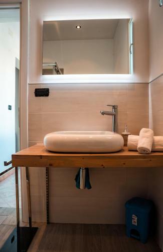 Hostal Mirella Rooms By Diddoi