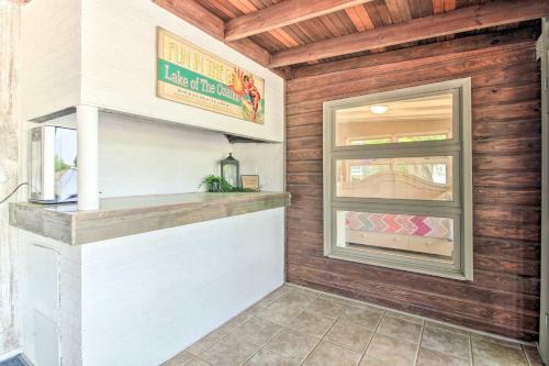 Waterfront Lake Ozark Pad Fishing And Boat Dock!