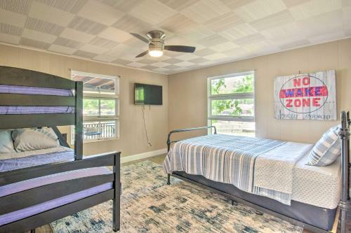 Waterfront Lake Ozark Pad Fishing And Boat Dock!