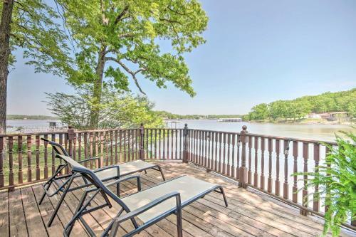 Waterfront Lake Ozark Pad Fishing And Boat Dock!