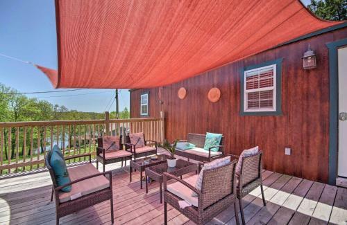 1 Fish Warsaw Cabin With Deck And Gas Grill!