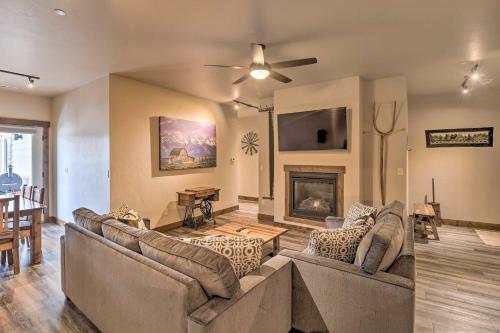 Apartamento Cozy Columbia Falls Condo With Private Balcony!