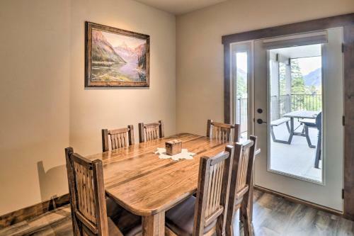Apartamento Cozy Columbia Falls Condo With Private Balcony!