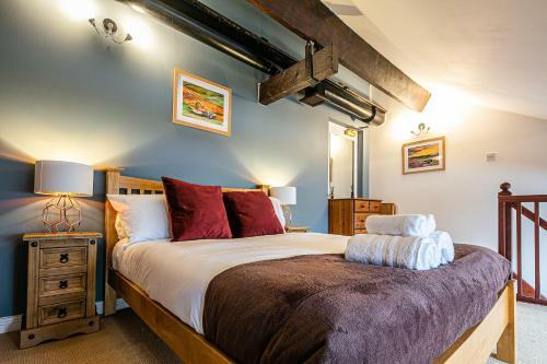 Victoria Quays Charming Loft Apartment - Free Parking