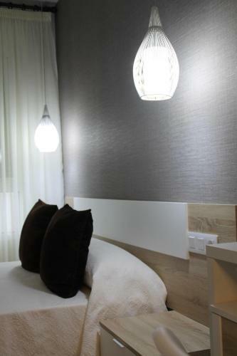 Hostal Baixo A Lua Rooming