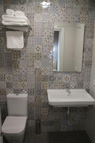 Hostal Baixo A Lua Rooming