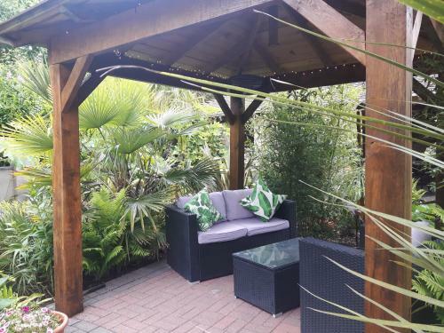 Jungle Cabin In Sutton Coldfield