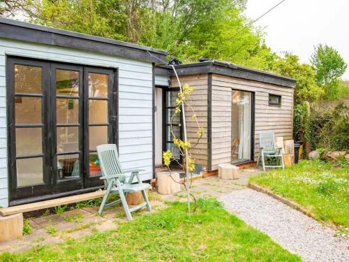 Pass The Keys Delightful 2 Bed Tiny Home In Newton Mumbles