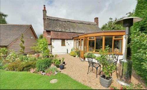 The Old Thatched Cottage Tenterden
