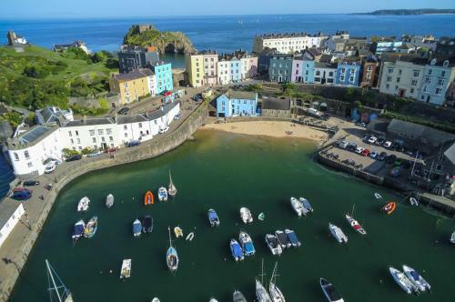 Ramsey Apartment - 2 Bedroom Apartment - Tenby
