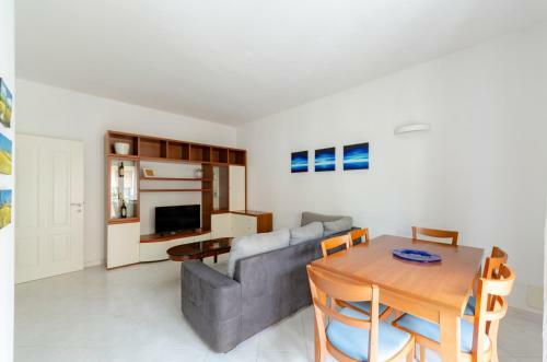 Apartamento Altido Colourful Flat, Short Walk To The Beach