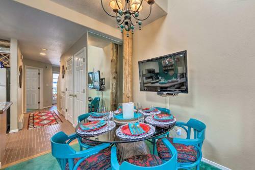 Eclectic Home With Deck 4 Mi To Ski Cloudcroft