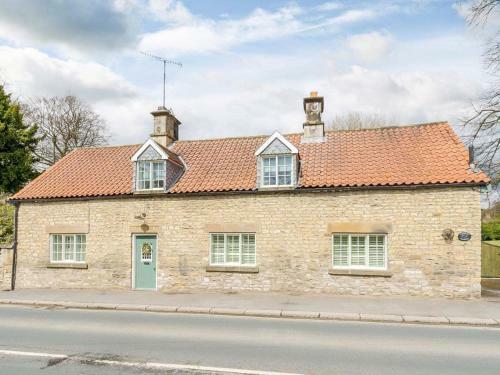 Cherry Garth - Uk33698