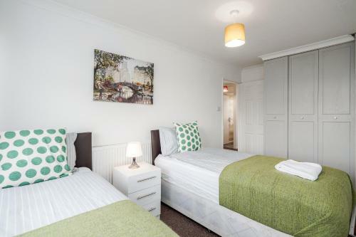 Lovely 3 Bed House-tilbury-free Parking