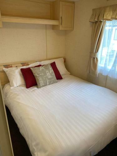 44 The Dales Sand Le Mere Holiday Village