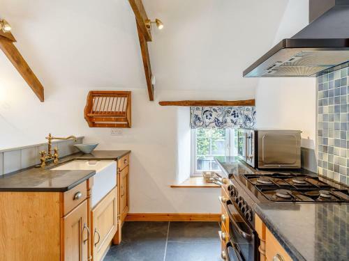 The Loft - 16th Century Barn Full Of Character