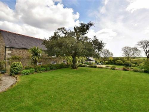 Cornish Farmhouse - Bodrean Manor Farm