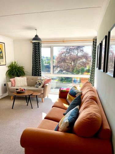 Apartamento Colourful Light Truro 2 Br Apt, Balcony & Parking