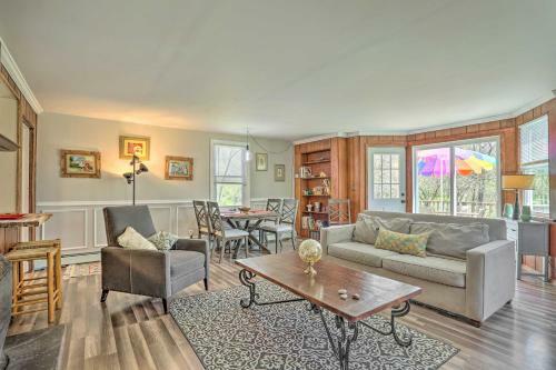 Goshen Cottage With Deck On Working Family Farm