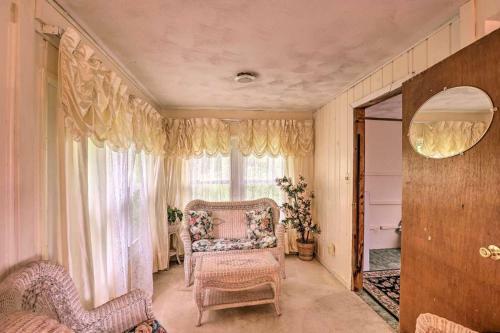 Retreat Overlooking Keuka Lake