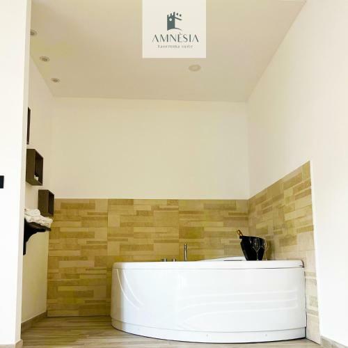 Amnesia Taormina Suite